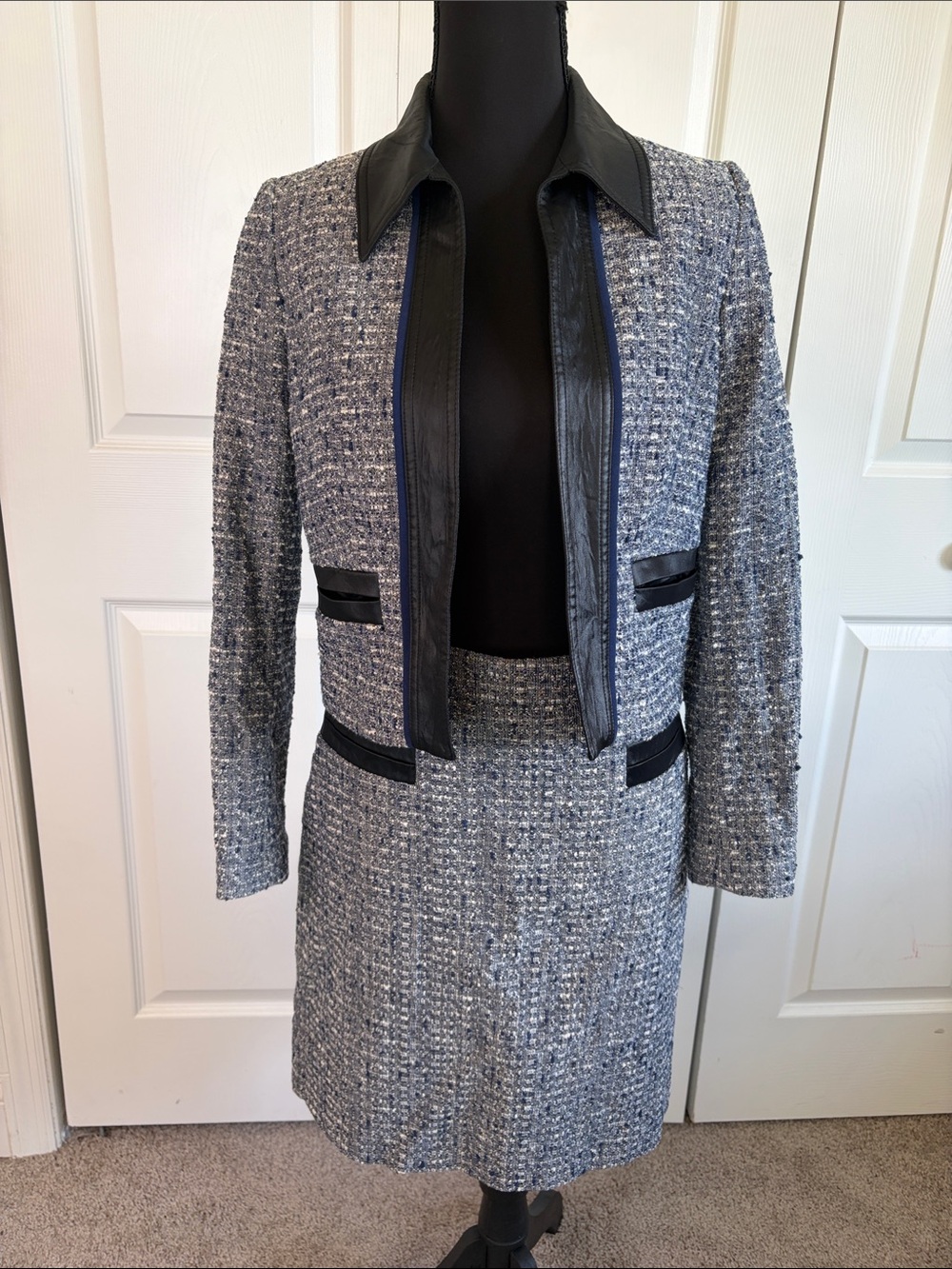 Judith & Charles Navy Blue Tweed Suit Cropped Jacket Sz 2 Skirt Sz 4 Academia